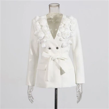 Exquisites weißes verziertes Blazer