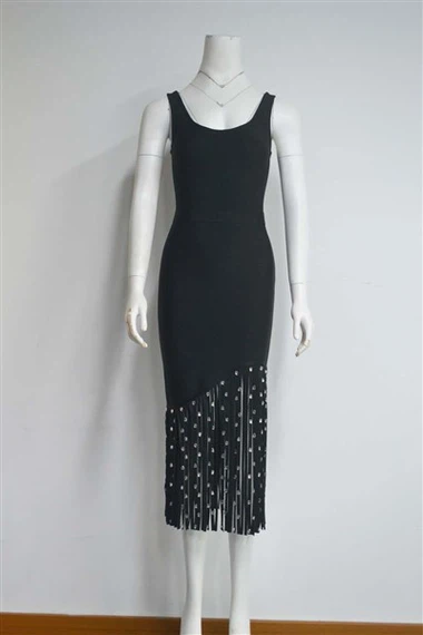 Mit studentempfelliertem, ärmelloses Kleid